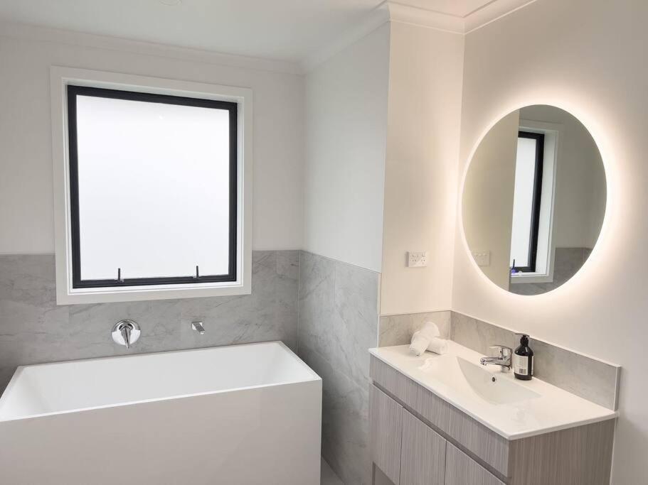 Rotorua Sunshine Brand New 4 Bedroom House Zewnętrze zdjęcie