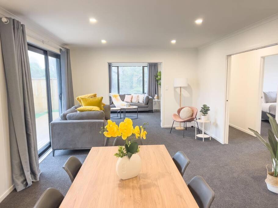 Rotorua Sunshine Brand New 4 Bedroom House Zewnętrze zdjęcie