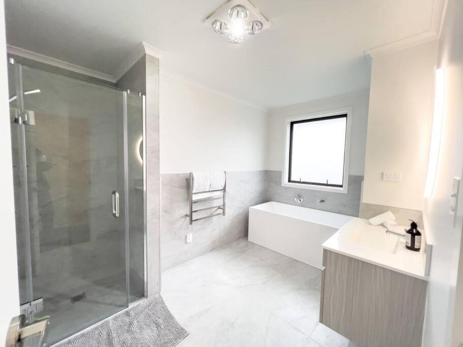 Rotorua Sunshine Brand New 4 Bedroom House Zewnętrze zdjęcie